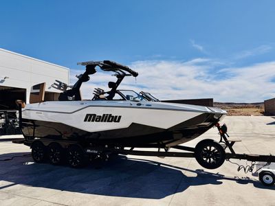 2024 Malibu M242-GX - 107.9 Hrs
