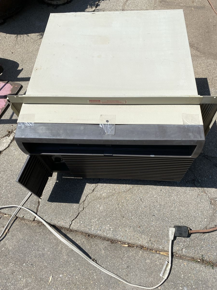 Main image 3