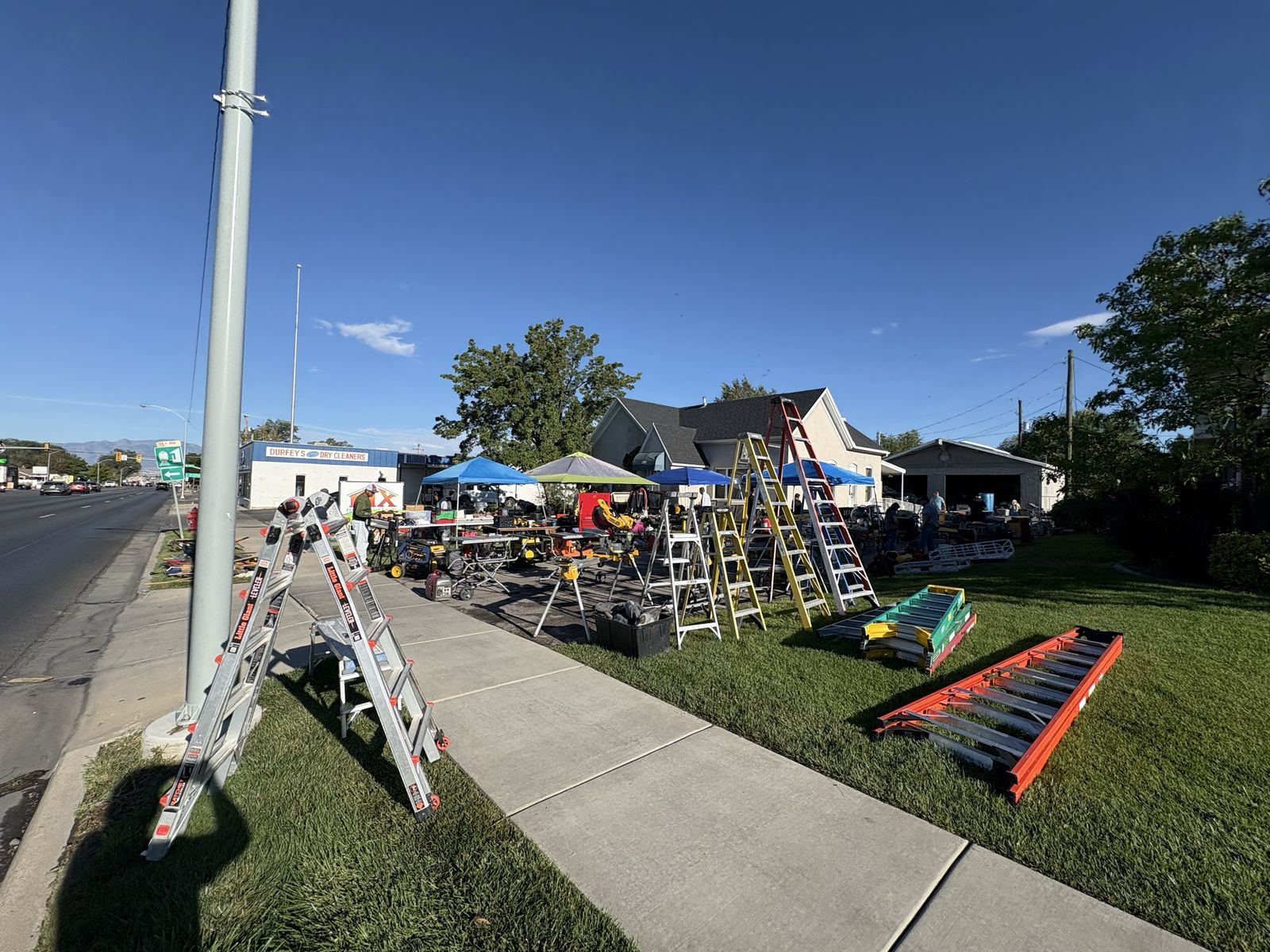 Yardsale
