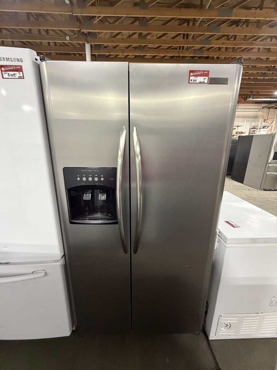 BIG DEALS NOW! FRIGIDAIRE SIDE BY SIDE FRIDGE