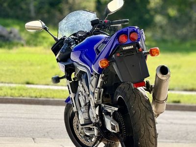 2001 Yamaha FZ1 - 1,000cc Project Bike - $750 Firm