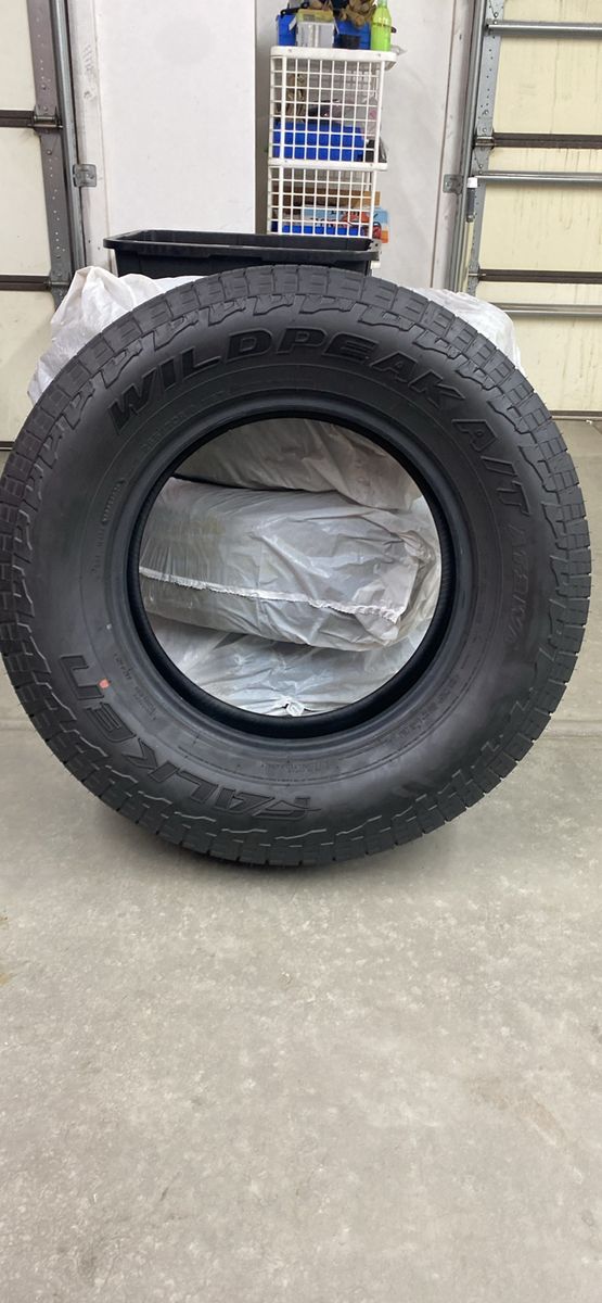 265/70r18 Falken Wild Peak AT3
