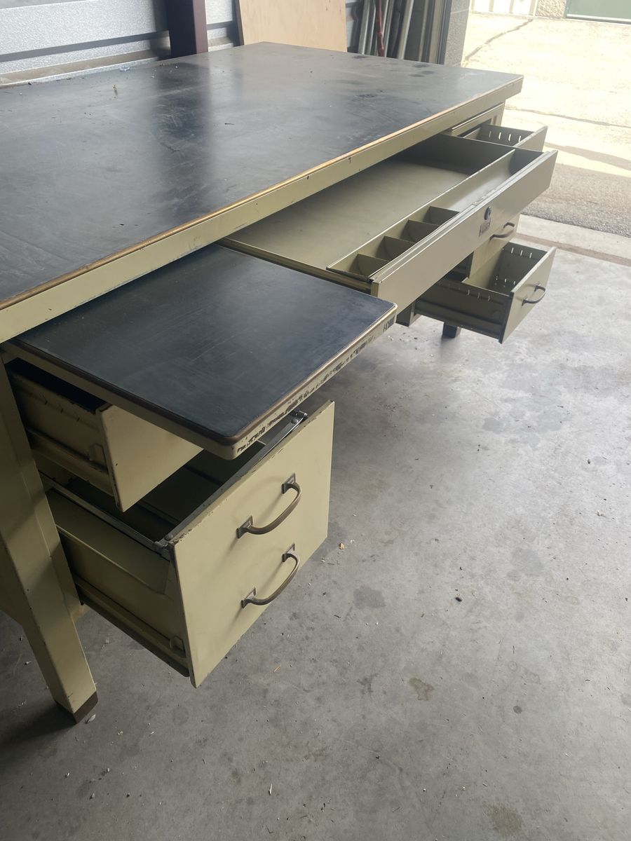 Main image 3