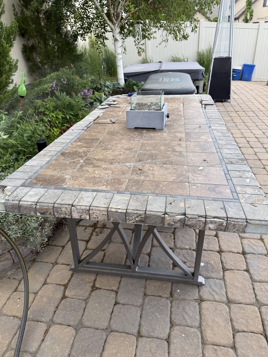 Free patio table