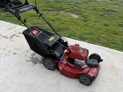 Like new Toro 22" Recycler AWD W/ Personal Pace