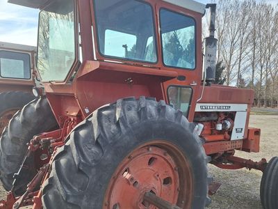 International Farmall 1066 tractor