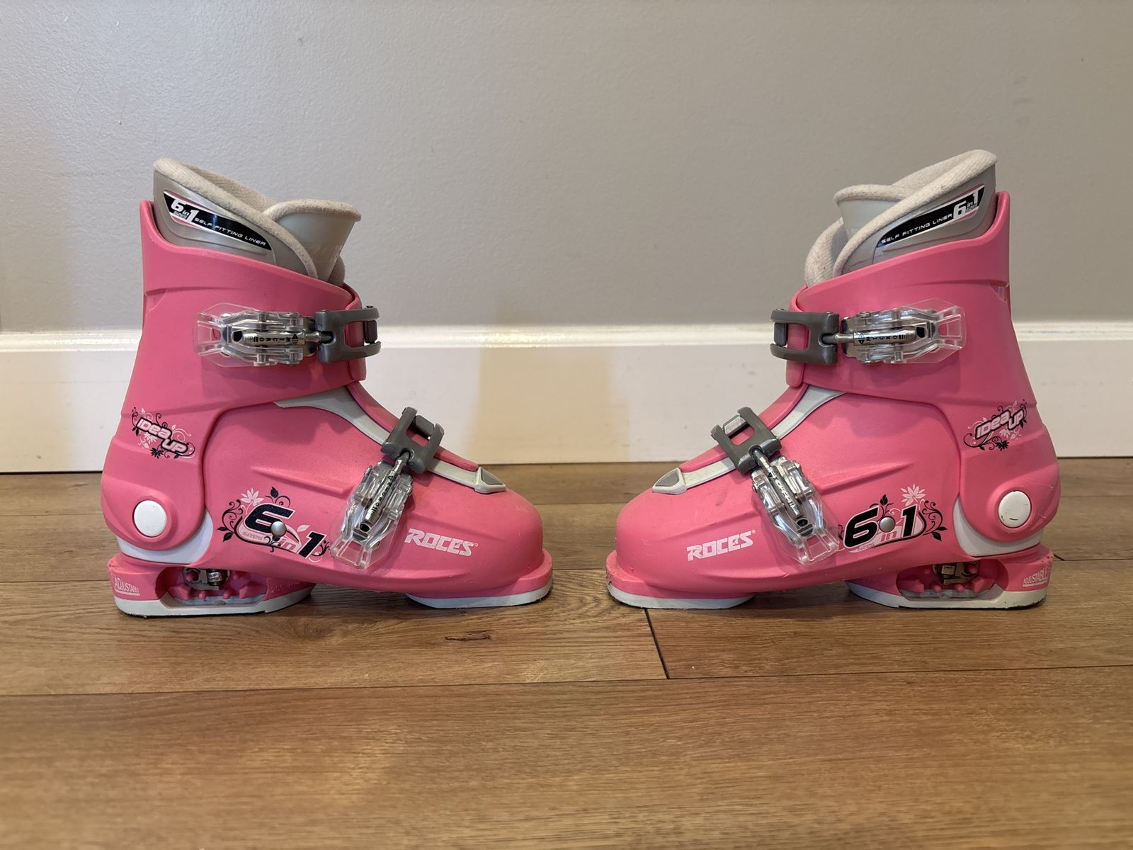 Roces Idea 6.1 Pink Ski Boots for Kids - Extendable Adjustable Size