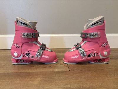 Roces Idea 6.1 Pink Ski Boots for Kids - Extendable Adjustable Size