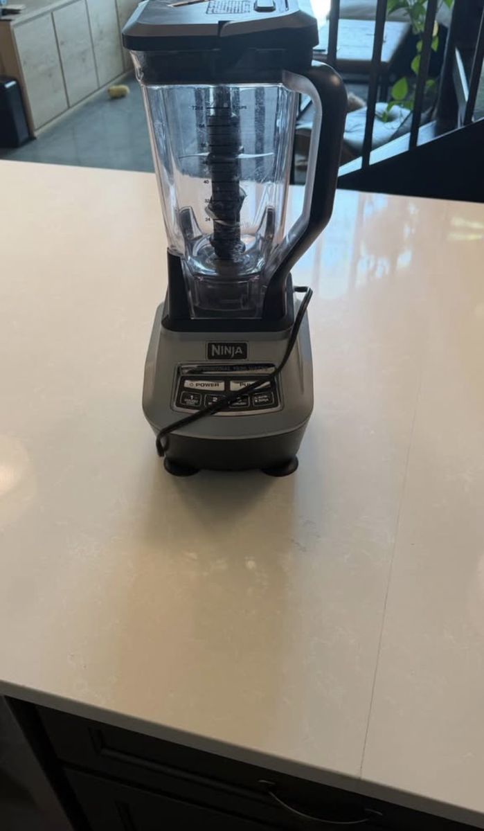 Ninja Professional 1500 Watts Blender - Power, Pulse, Dough, Blend, Crush, Nutri Ninja
