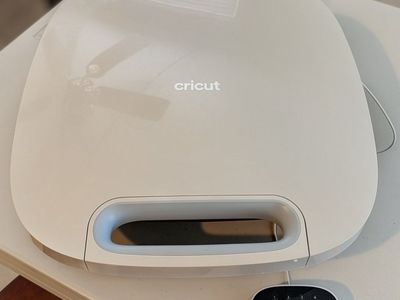 Cricut Autopress Used like new