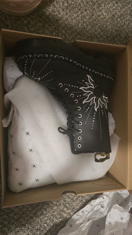New Dr Martens 8