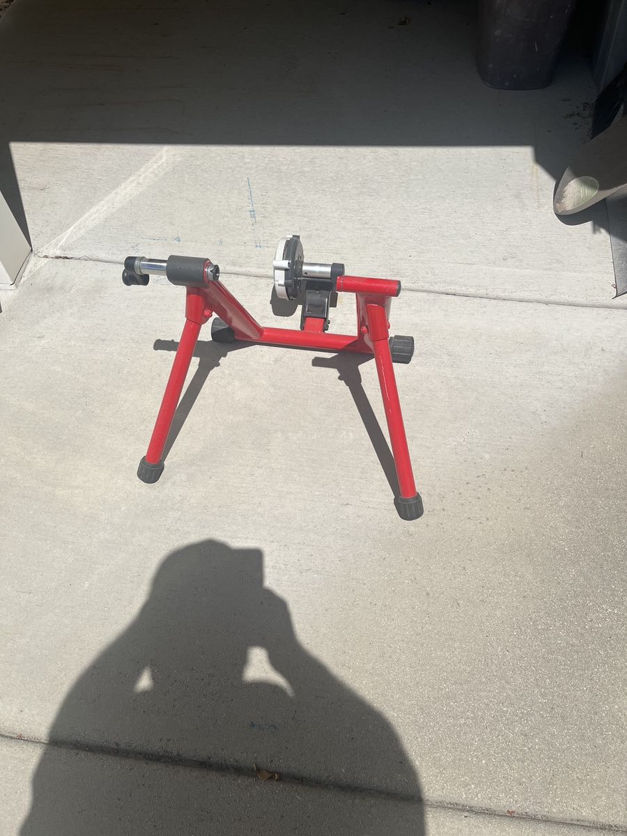 Minoura bike trainer