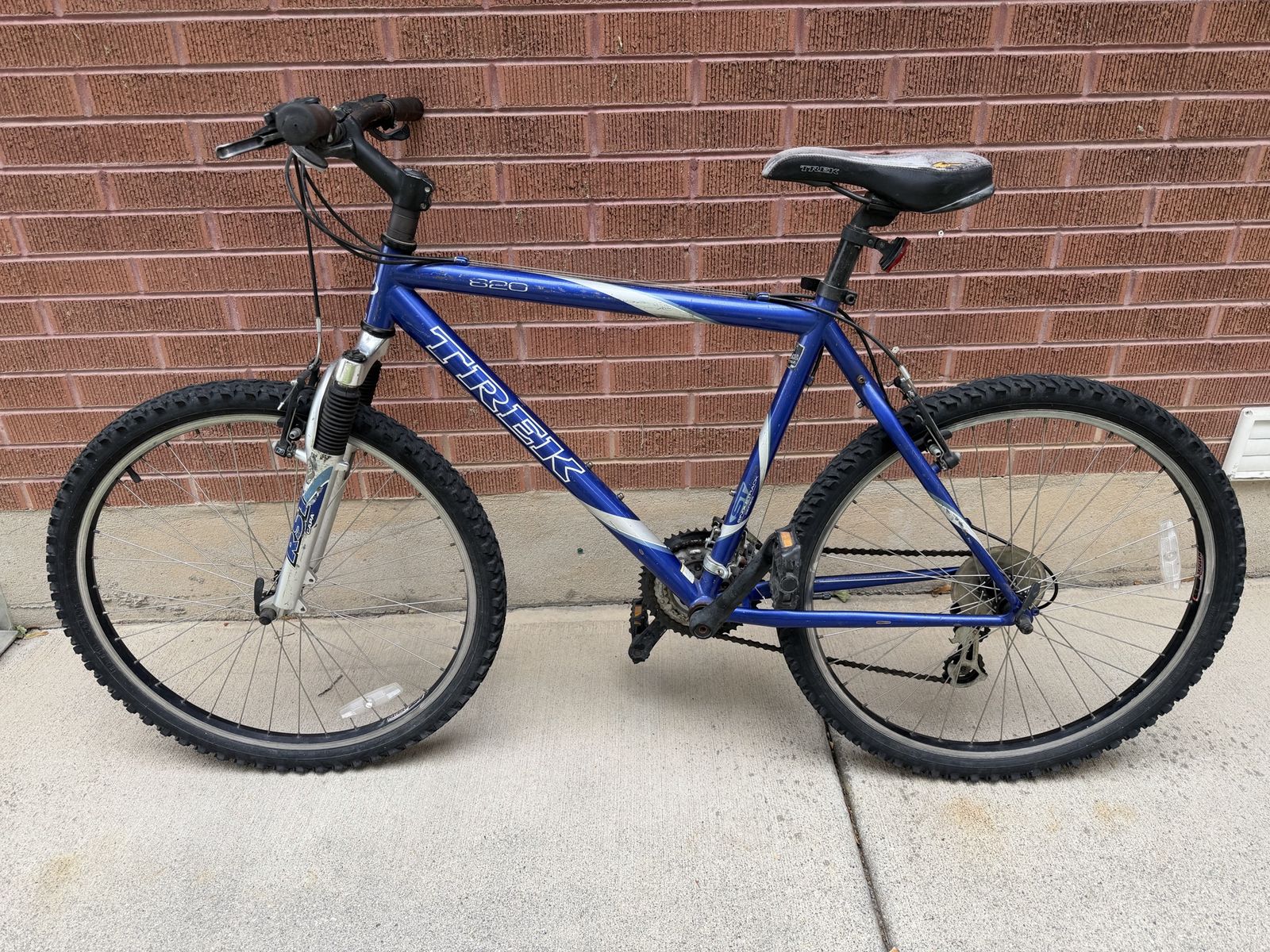 Trek 820 Mountain Bike - Blue - Hardtail