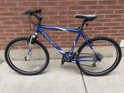 Trek 820 Mountain Bike - Blue - Hardtail