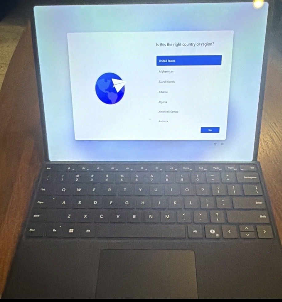 Microsoft Surface Laptop 11 13” Snapdragon X Elite CPU 64GB RAM 1TB SSD WIN11