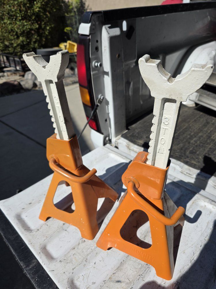 Heavy Duty 3-Ton Jack Stands (Pair) - Reliable Vehicle Support