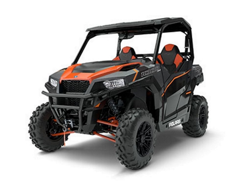 2017 Polaris® GENERAL™ 1000 EPS Deluxe Titanium Ma
