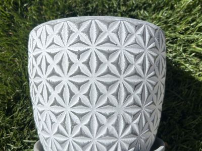 Geometric Patterned Concrete Planter Pot with Drainage Tray - Grey/White, Medium Size