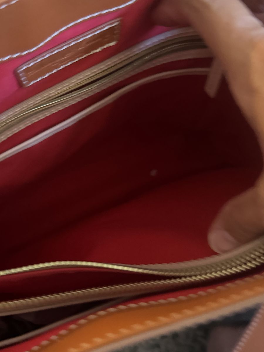 Main image 7