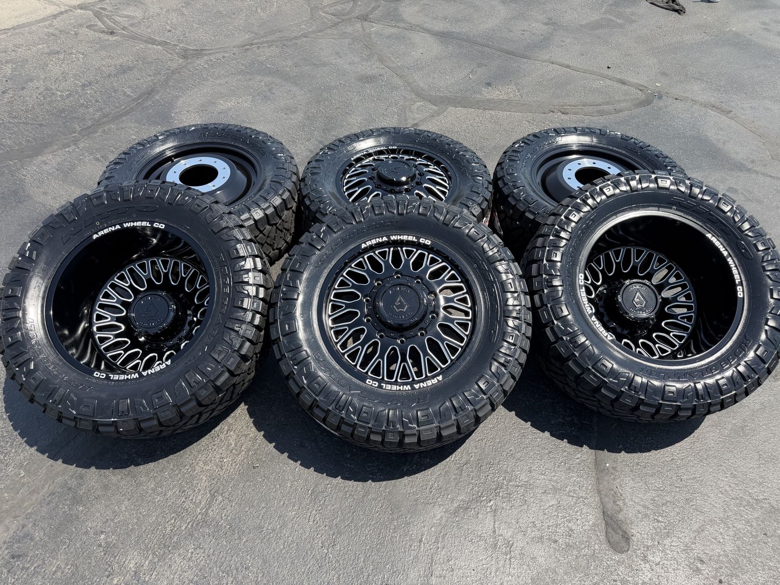 New 10 lug Dually DRW Nitto Ridge Grappler 35x12.50R20LT F 125Q Tires with Arena Wheel Monarch 10x225 Ford F450 F 450 Ram 4500