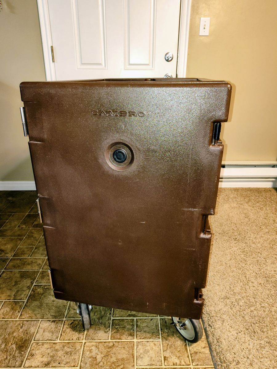 Cambro non-electric hot box with wheels