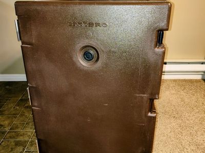Cambro non-electric hot box with wheels
