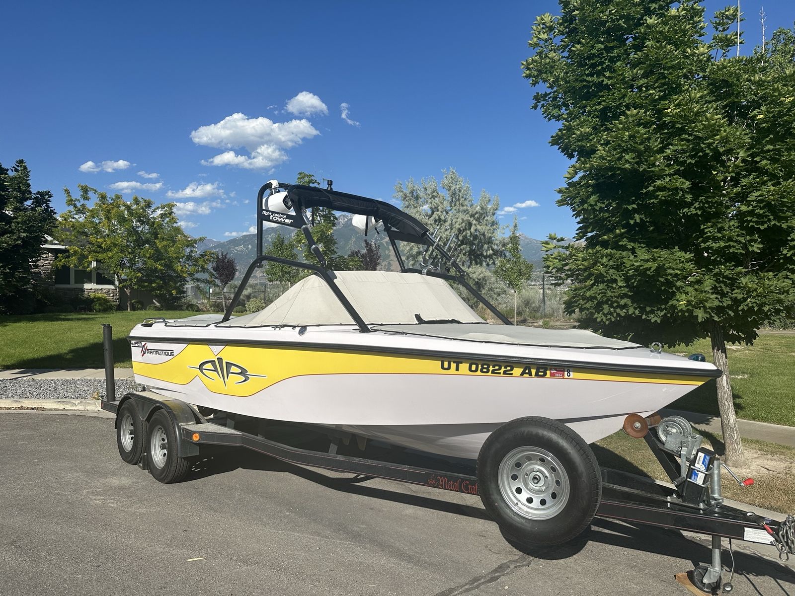2000 Super Air Nautique - 8.2 Python