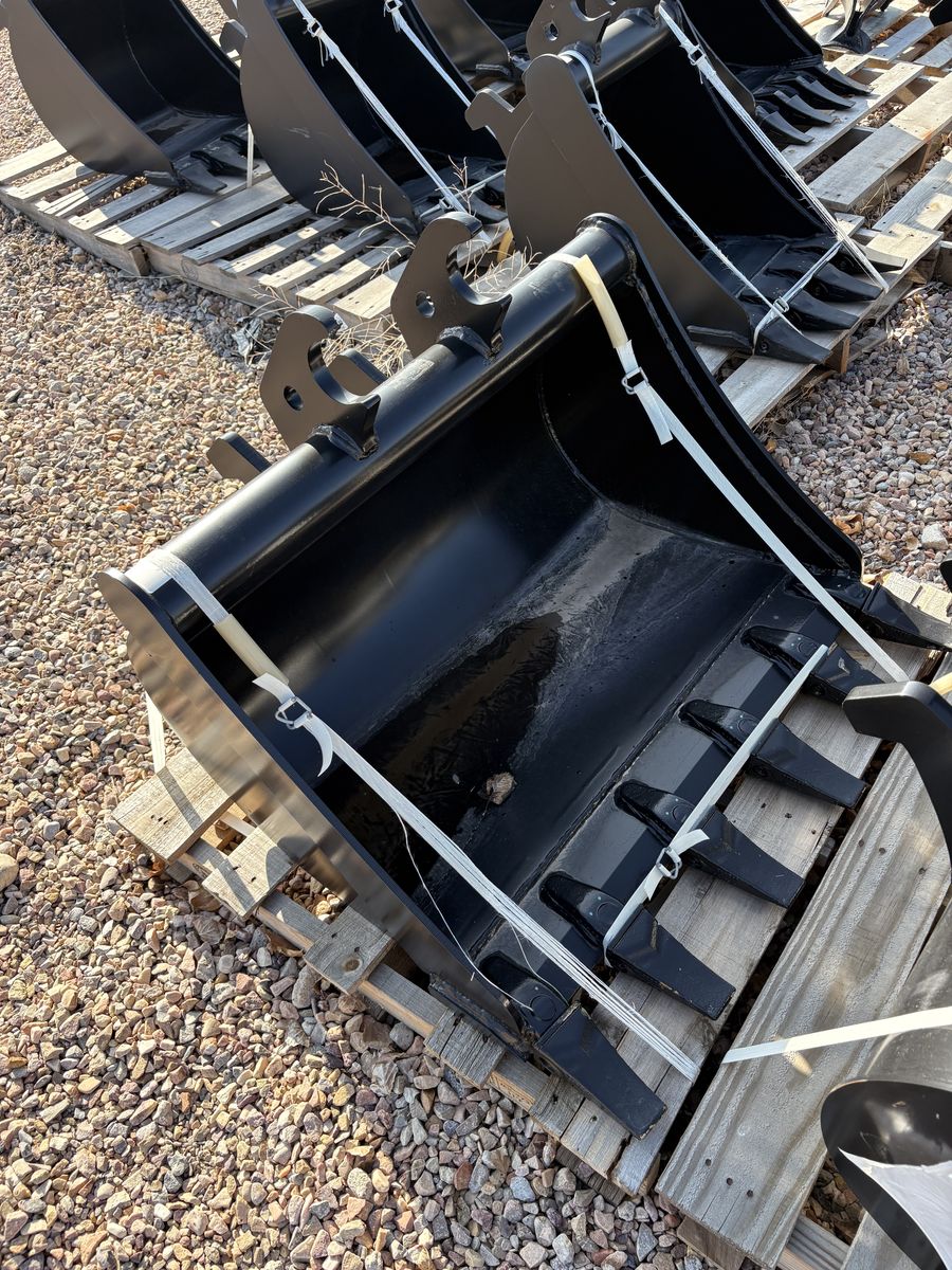 Deere 36  mini Ex Bucket