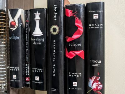 Stephenie Meyer Twilight Saga & The Host Books Set - Used