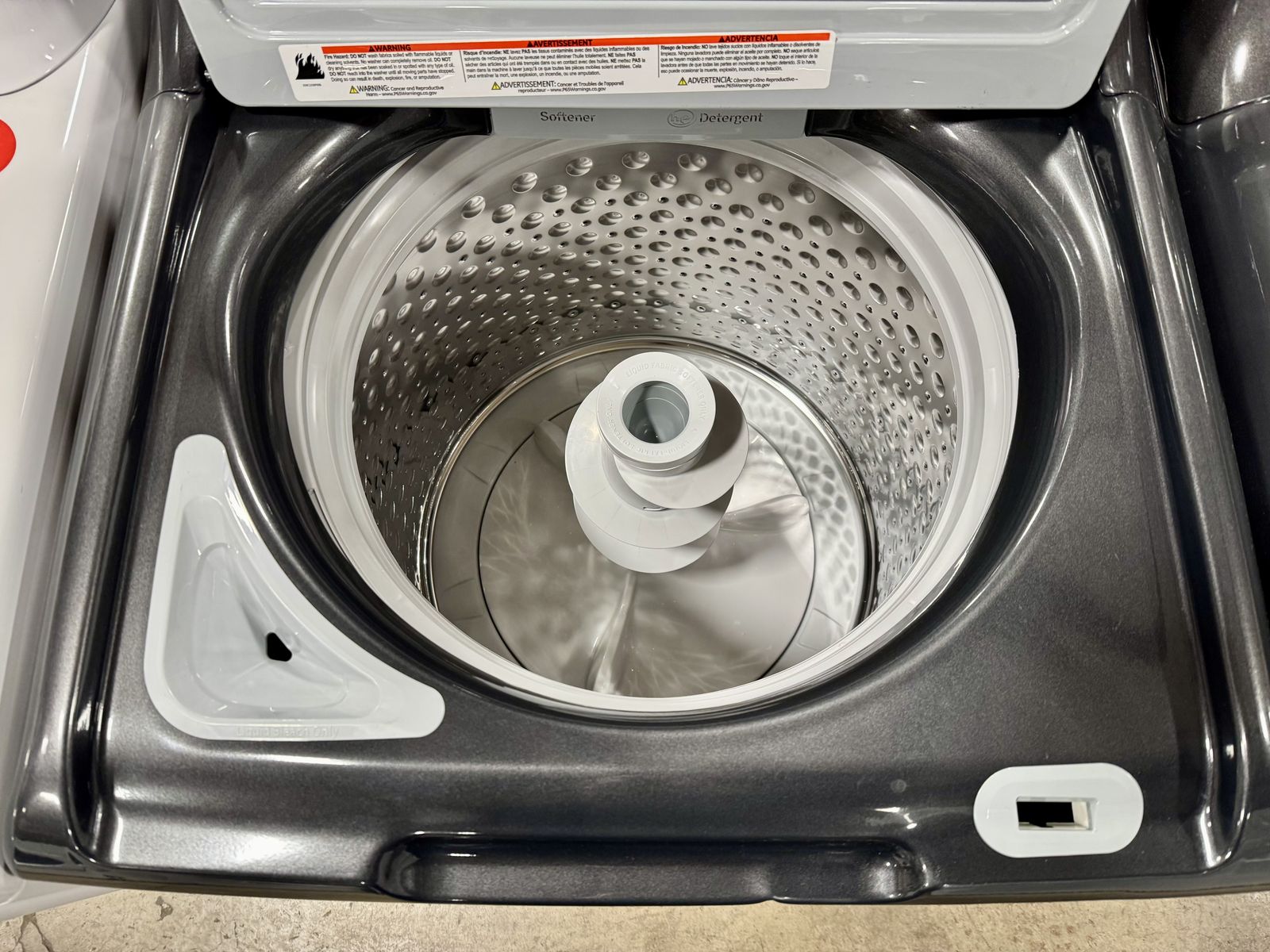 Main image 3