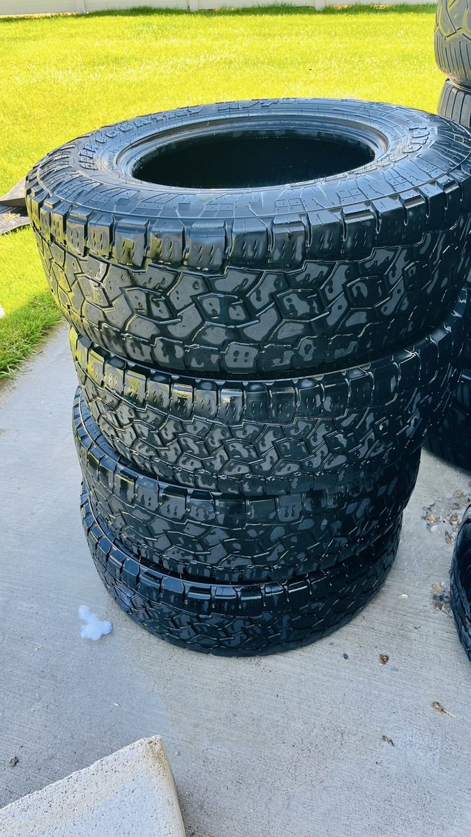 Open Country A/T LT245/75R16