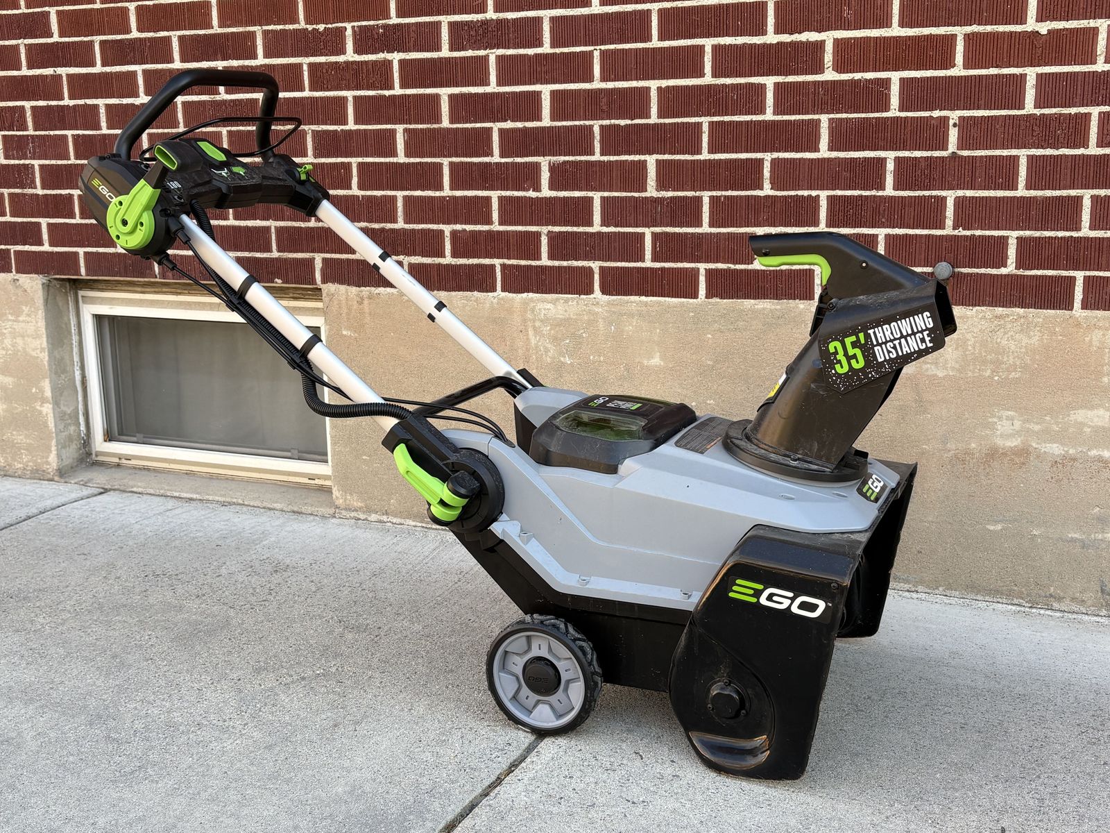 Snow Blower - EGO POWER 21" Cordless