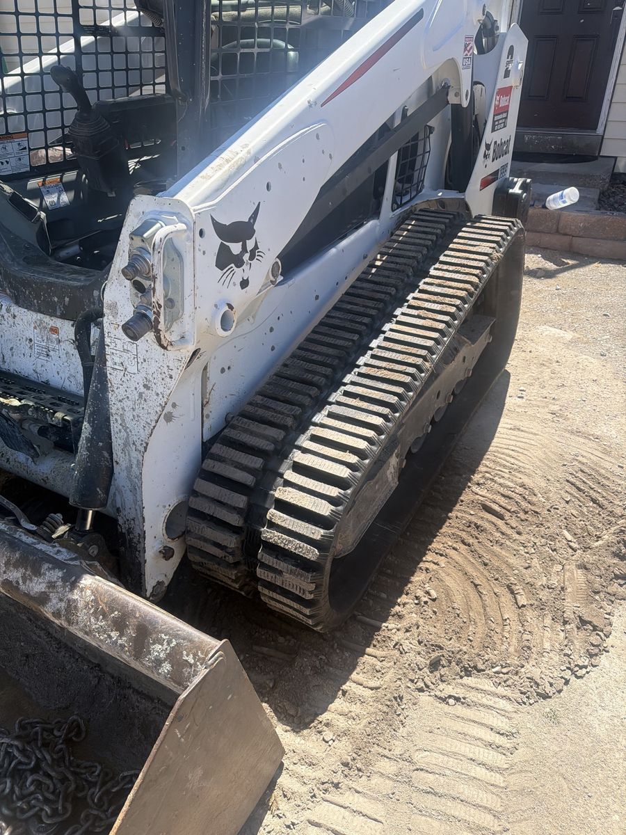 2017 Bobcat T595 Track Skid Steer – NEW 16” Bobcat Tracks