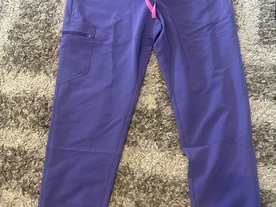 Scrubs-women’s