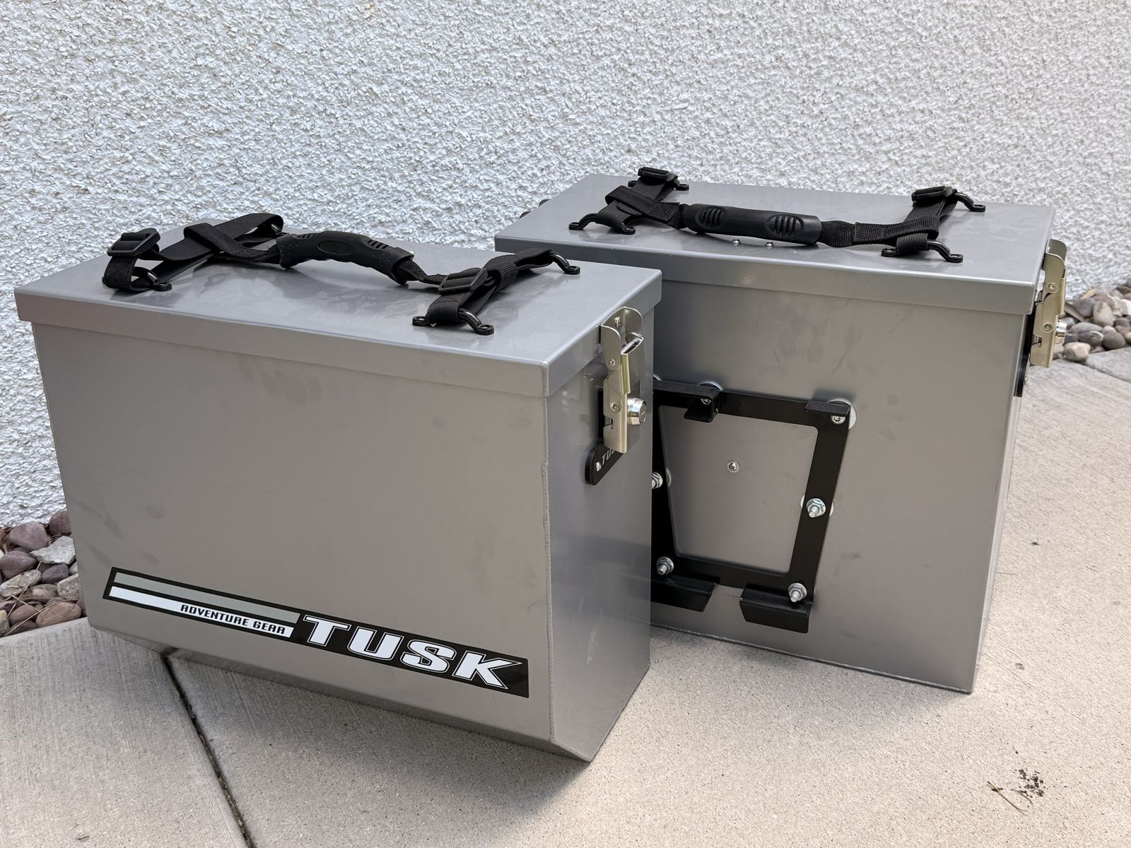 Tusk Aluminum Panniers V2 Large with handles and box liners