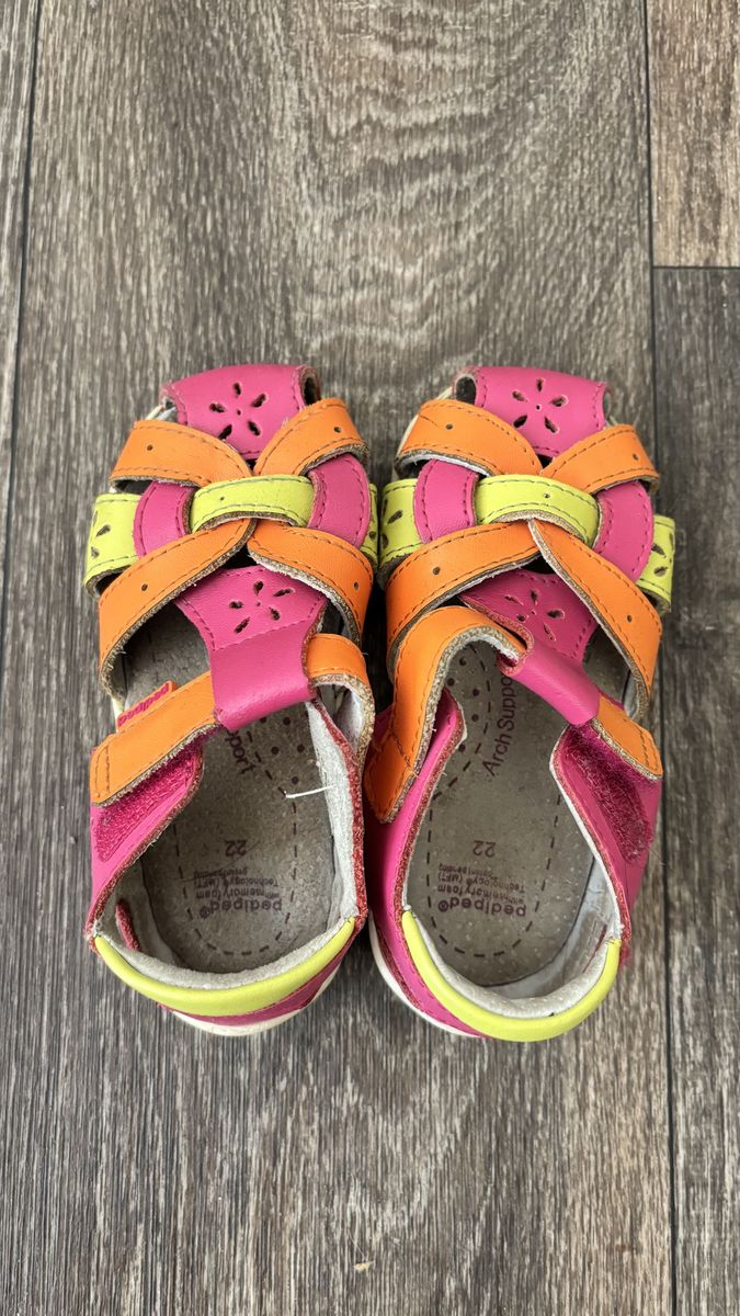 Pediped Arch Support Memory Foam Sandals (Size 22)