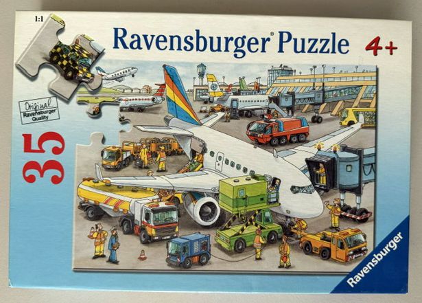 Ravensburger Busy Airport Airplane 35 Piece Jigsaw Puzzle