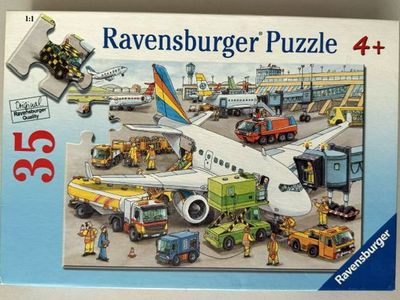 Ravensburger Busy Airport Airplane 35 Piece Jigsaw Puzzle