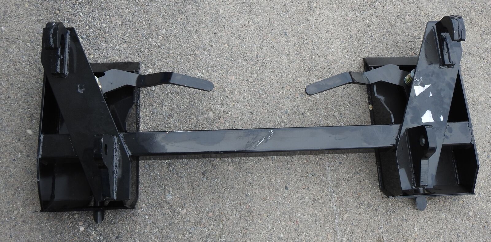 Conversion Adapter Plate for Global John Deere to Skid Steer Adapter