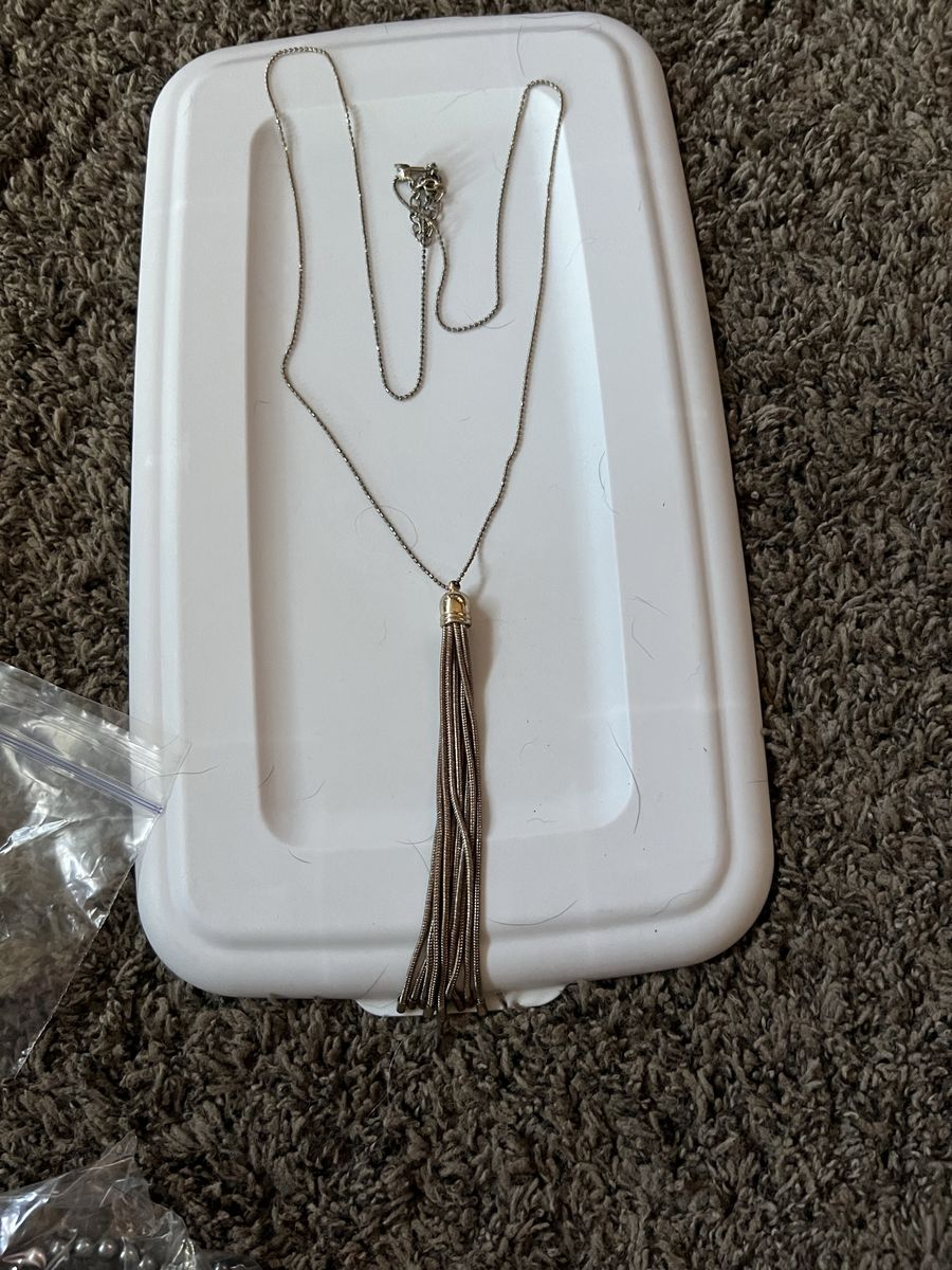Fashion Tassel Pendant Necklace - Gold Tone Chain