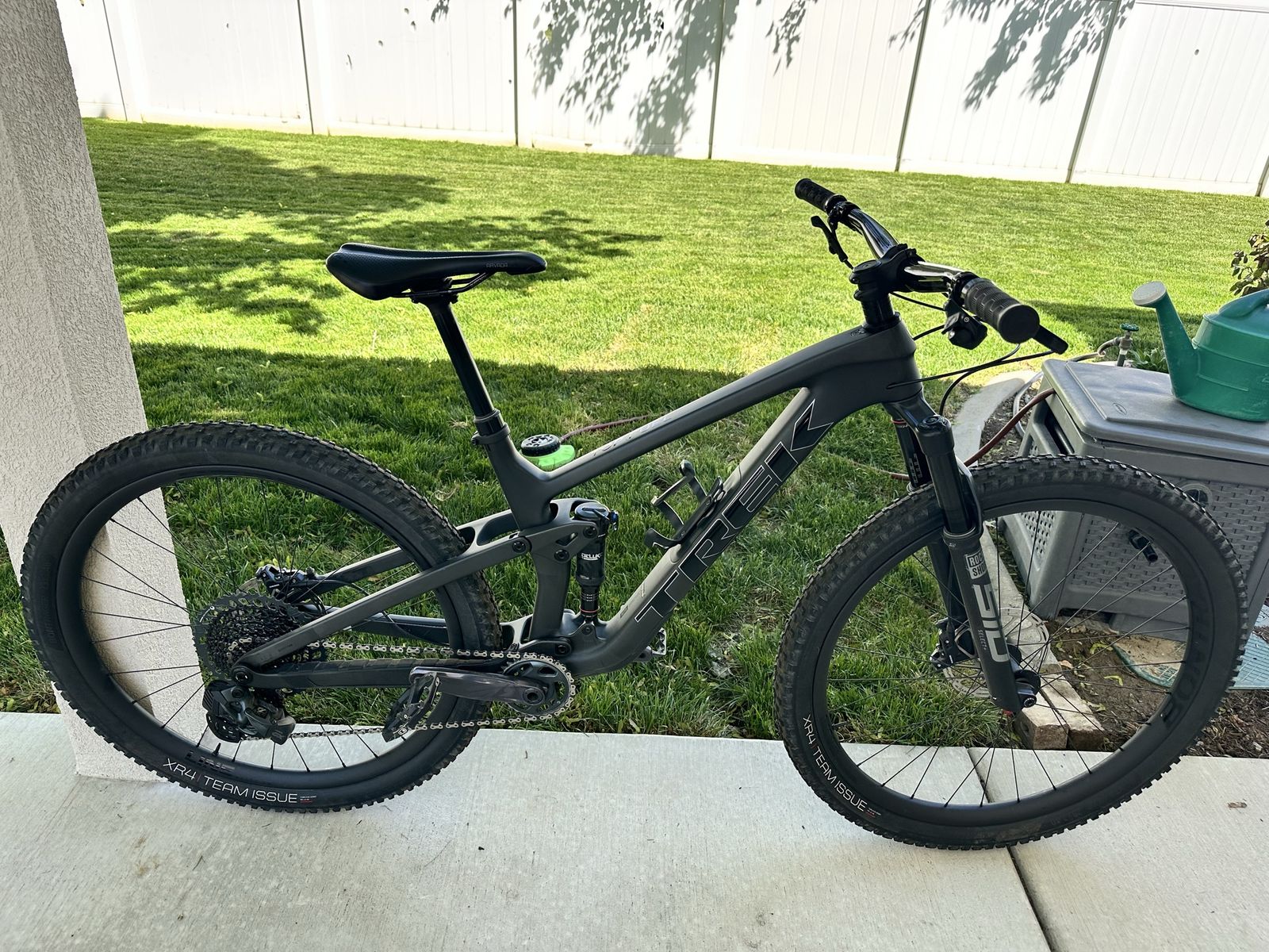 2024 Trek Top Fuel gx AXS