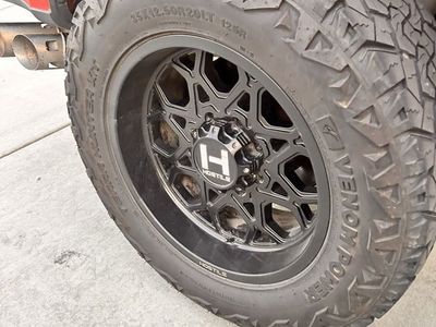 35/12.5/20 Hostle Wheel&tires Trade