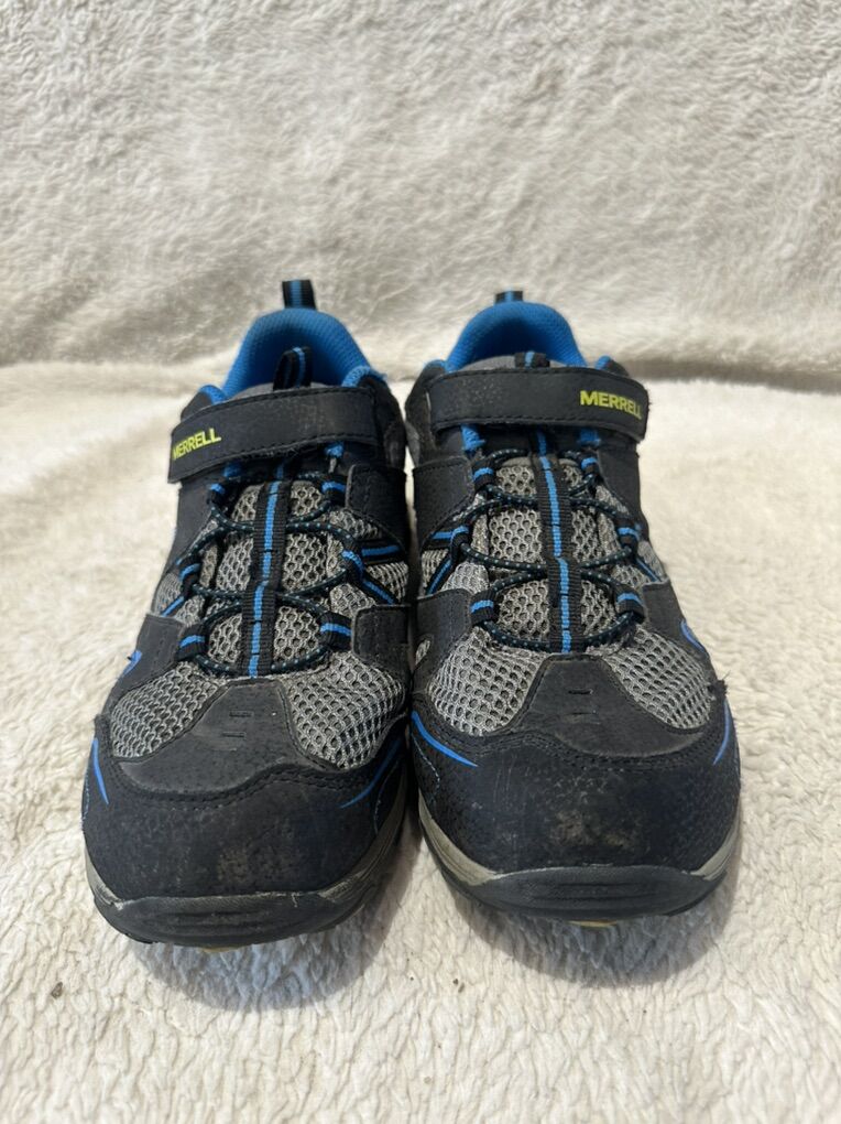 Merrell Youth Size 7 Black/Gray Hiking Shoes