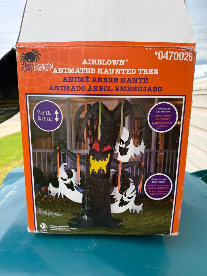 Airblown Animated Haunted Tree 7.5 ft Halloween Decoration