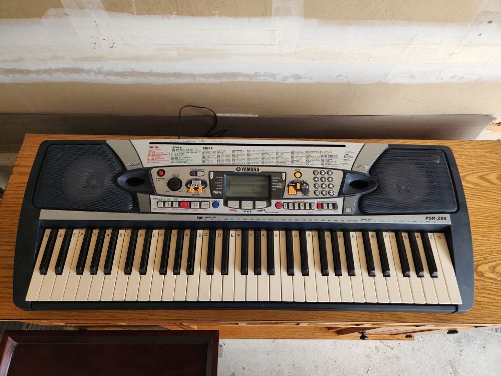 Yamaha PSR-280 Keyboard