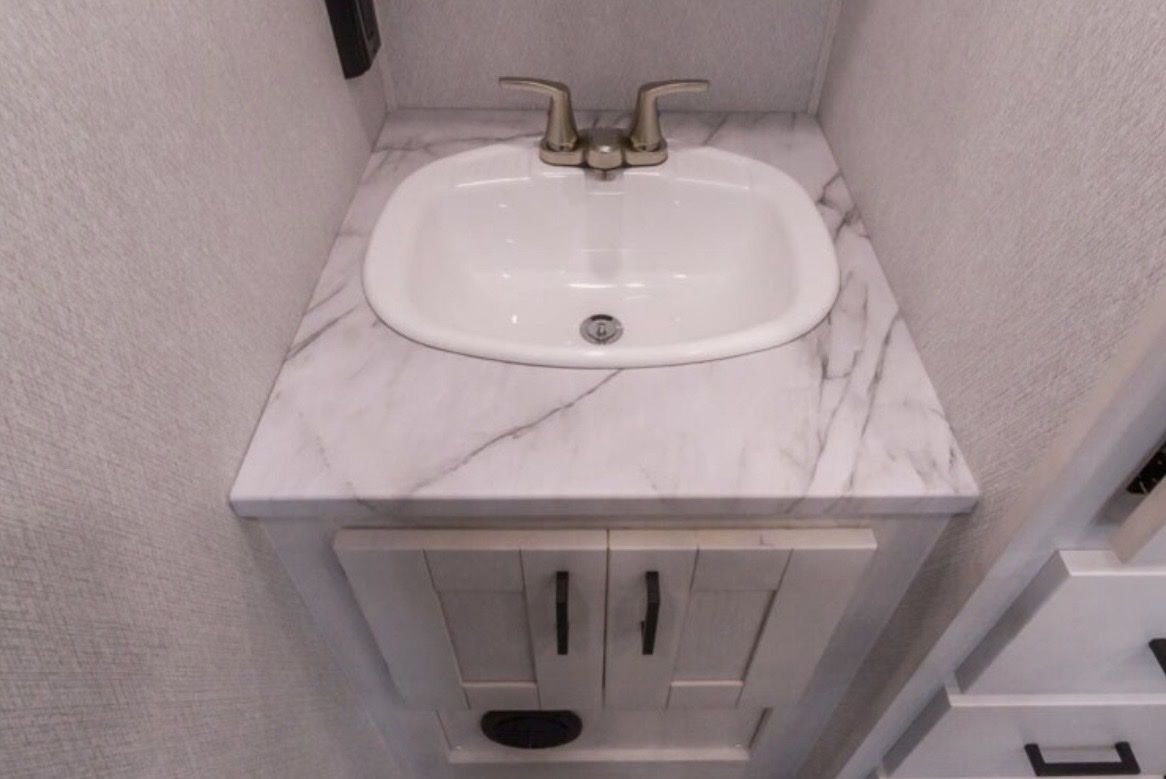 Main image 11