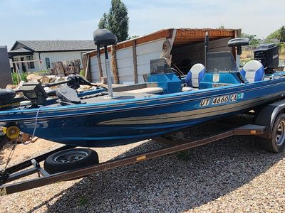86 Challenger Bass boat