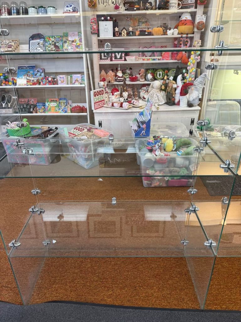Modular Glass Display Case Retail Shelving Unit