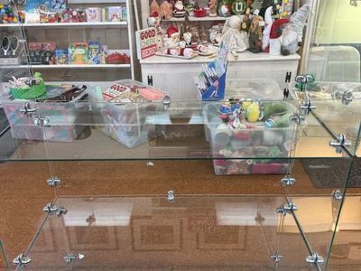 Modular Glass Display Case Retail Shelving Unit