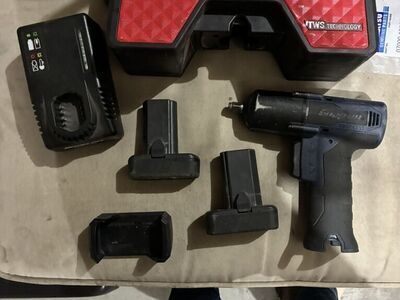 Snap On 14v Impact Kit And TStws Speaker.